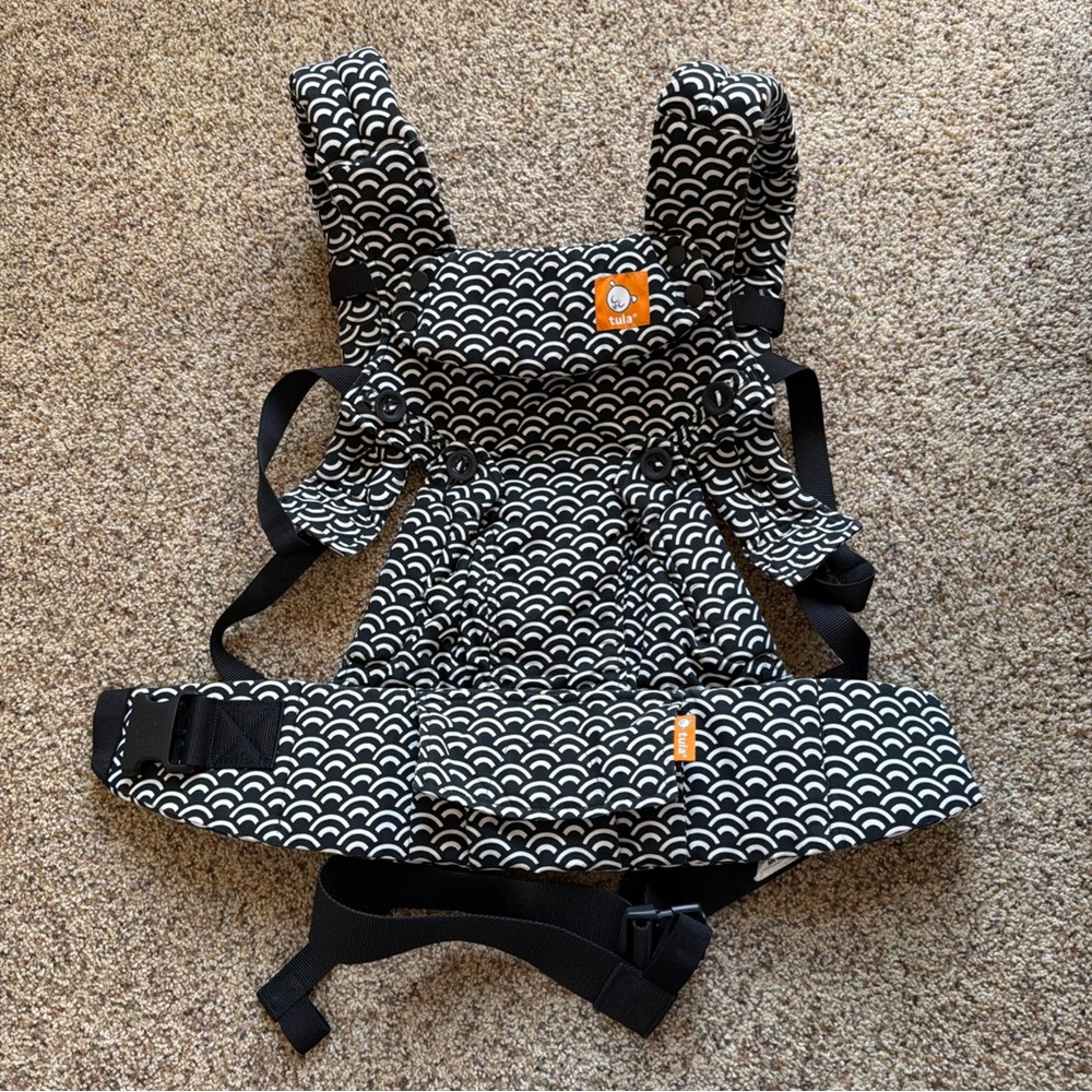 Tula Baby Explore Carrier Tempo Black White Free To Grow